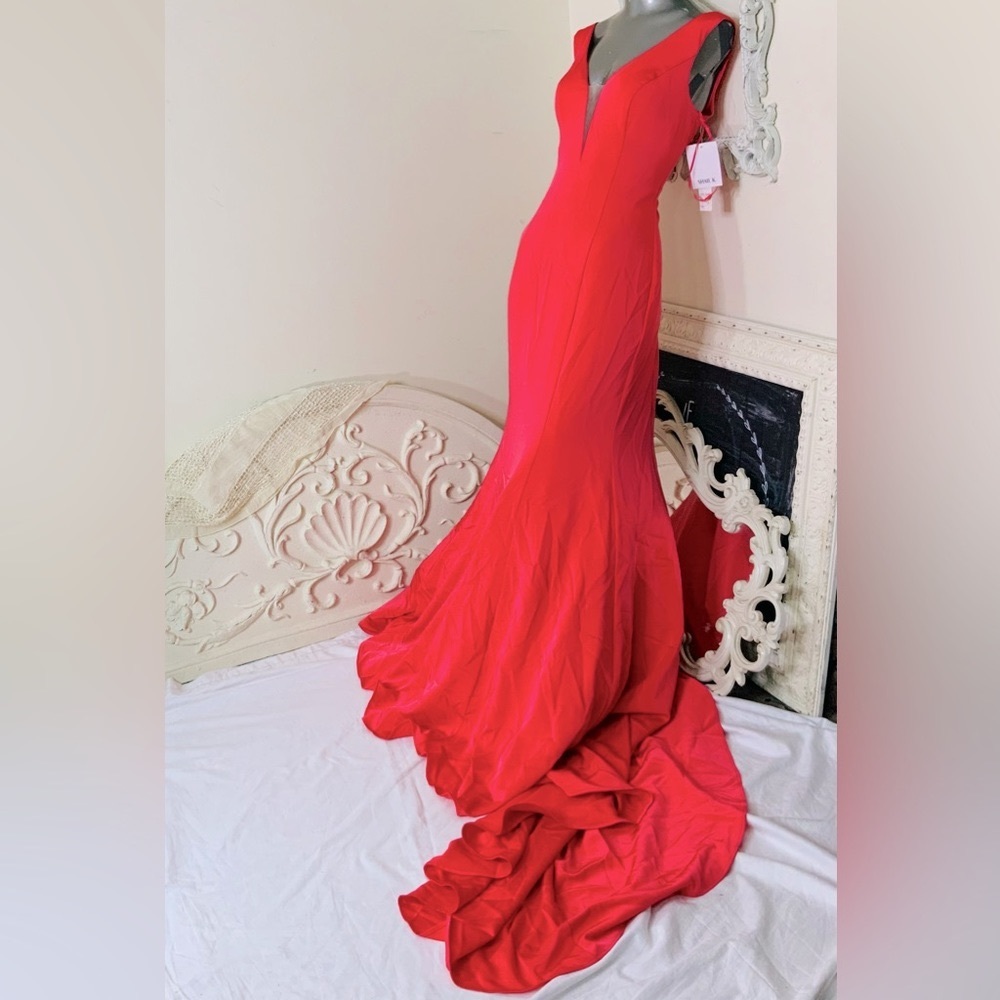 Shail K - Coral Sleeveless Plunging V Neck Mermaid Gown 3980